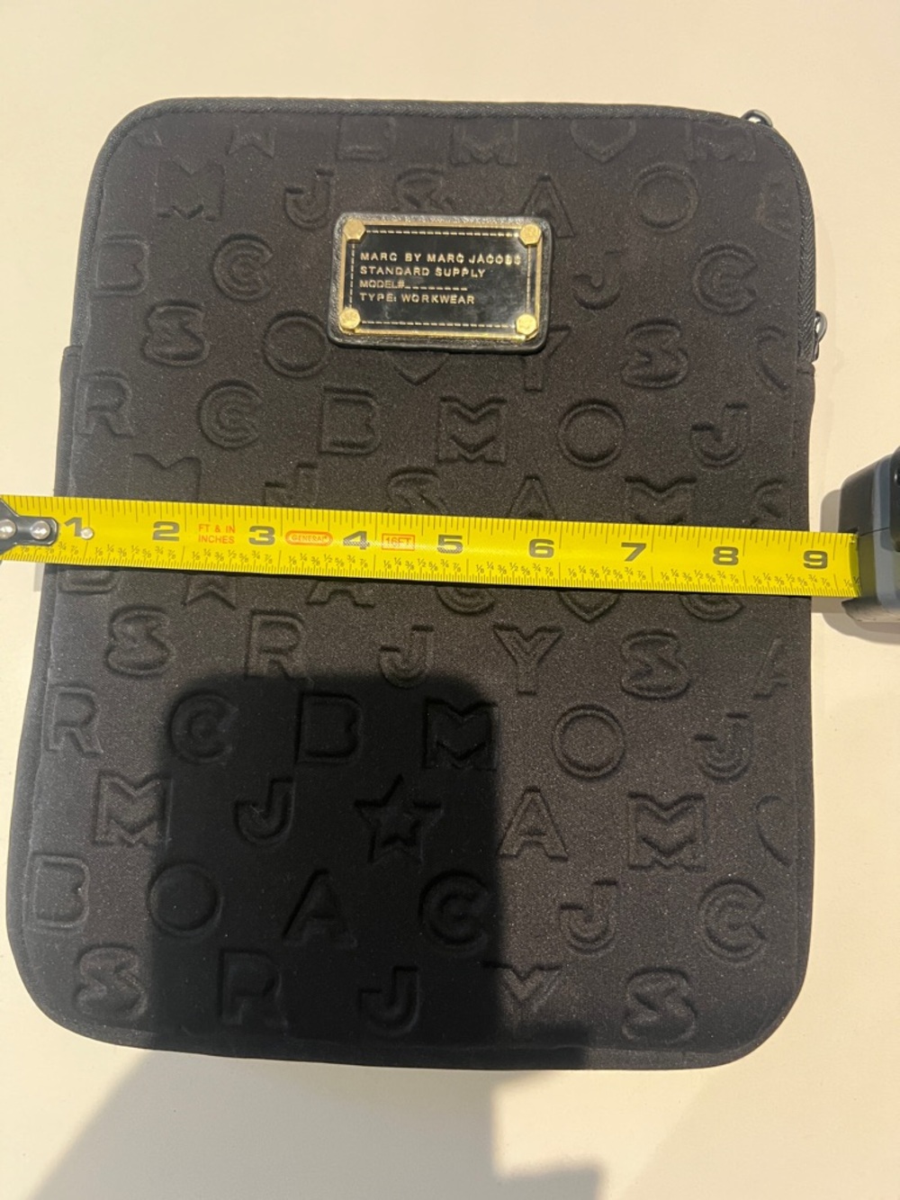 Marc by Marc Jacobs Black Neoprene Vertical Dreamy Tablet Case - Picture 4 of 9